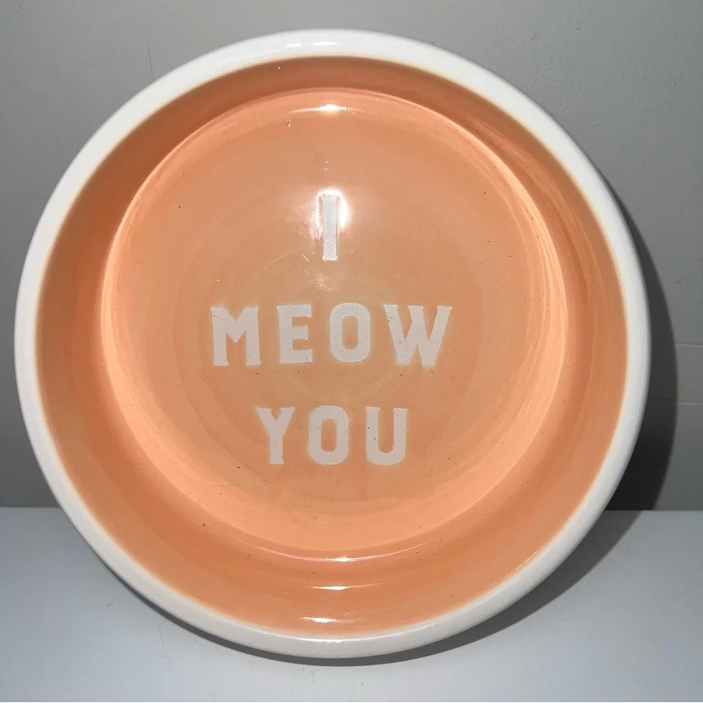 Ceramic Cat Bowl 'I Meow You' Text